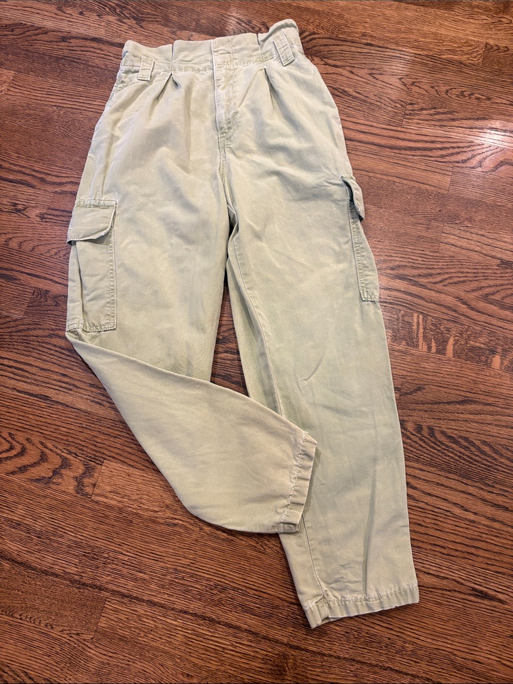 Zara Light Olive Cargo Pants - Casual Utility Style, xS
